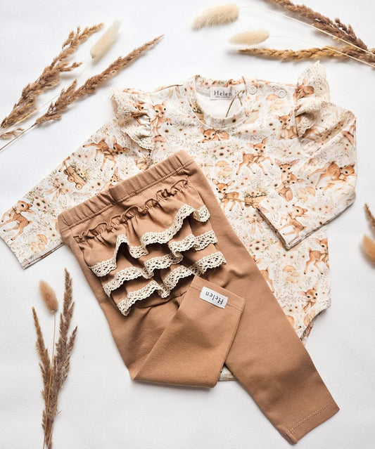 Legginsy z falbanką i koronką karmel